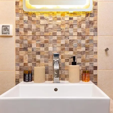 Hidden Gem In The Heart Of Apartment Plowdiw